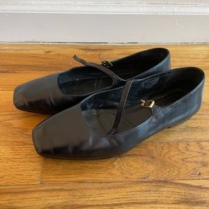 Massimo Dutti Leather Ballet Flats